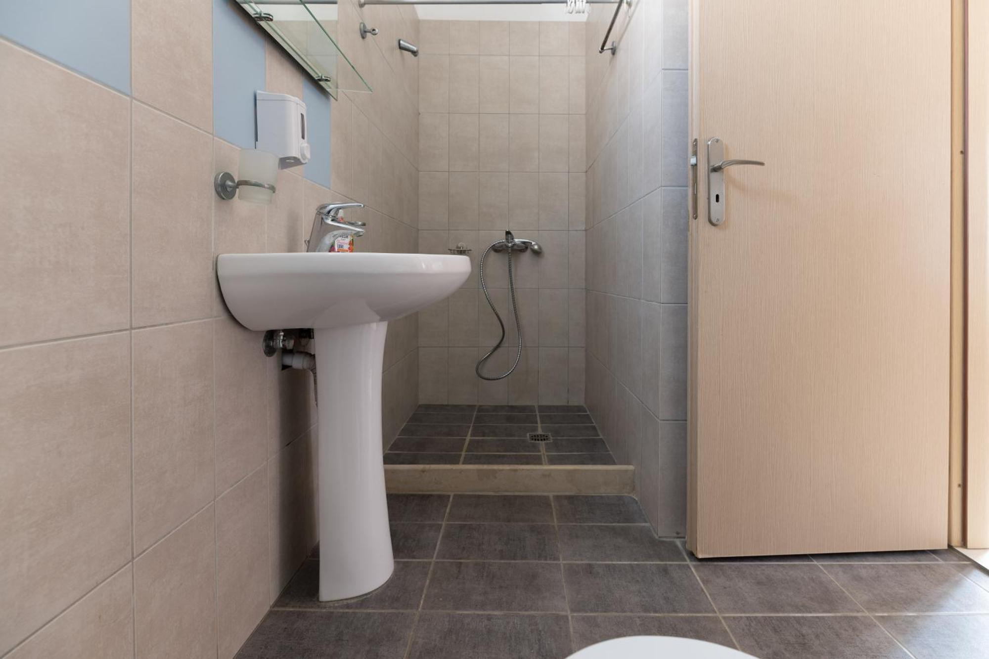 Korfes Apartments Kamilari Luaran gambar