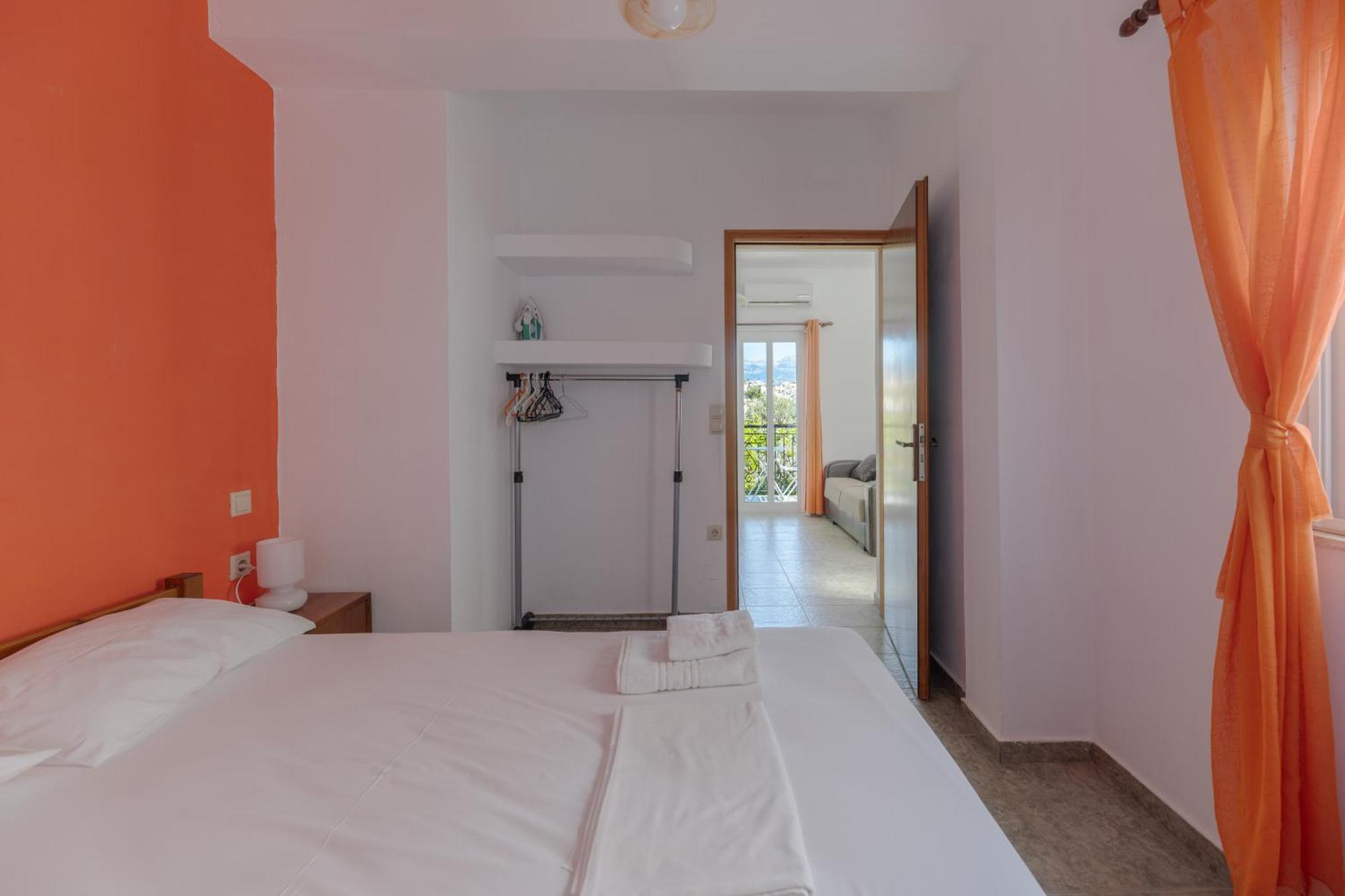 Korfes Apartments Kamilari Luaran gambar